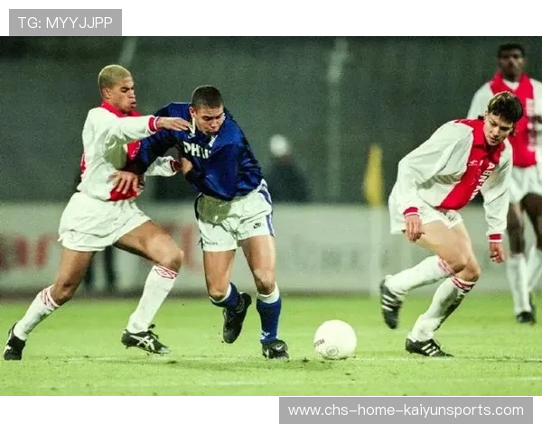 埃因霍温追C罗式冷血杀手：足球界的隐秘猎手揭秘